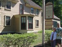 Walpole family traces roots to famous home