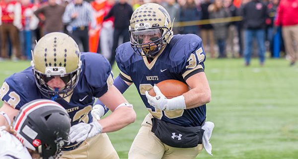 Football falls in Turkey Bowl