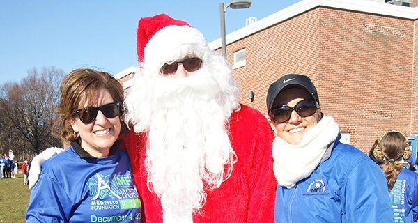 Medfield sprints into holiday season