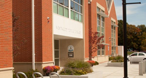 Library curbside holds pickup program continues