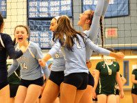 Sturchio, Medvol cruise to semifinals