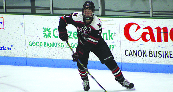 Hughes, Raiders sweep Rockets