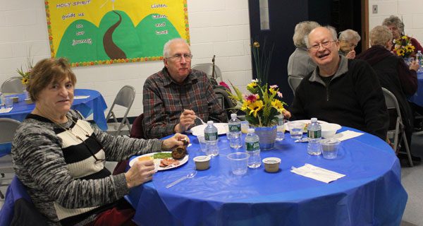 Seniors chow down on ‘Moveable Feast’
