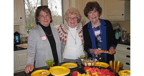 Wellesley Postcomers hold spring social