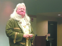 Benjamin Franklin visits Wellesley Library