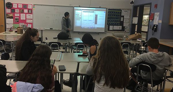 Math Team gives TI-84 calculator class