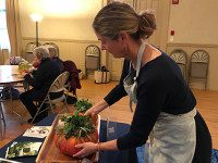 Sherbornites make pumpkin centerpieces