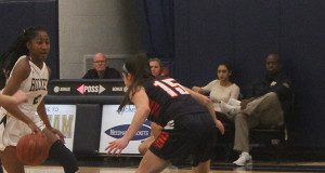 Kiara ‘Kiki’ McIntyre scores one of her game-high 21 points.