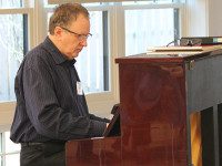 Ken Batts’ piano wows Wellesley diners