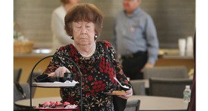 …while another opts for mousse.