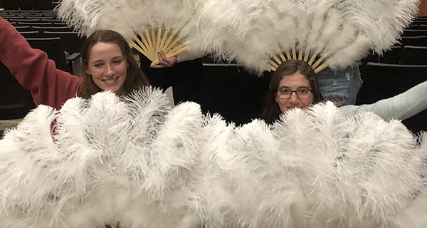 ‘Chicago’ production to include art show