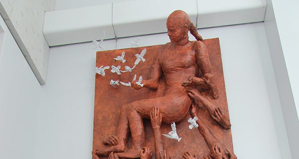 Art students create ‘SPEAK!’ sculpture