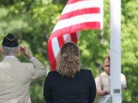 Memorial Day service honors vets’ sacrifice