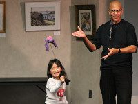 Pumpernickel Puppets visit the library