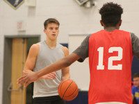 Rockets battle CM before season opener