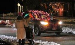 Women’s Club gets holiday tour rolling