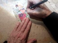 Crafters create Valentine’s collages