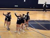 Girls volleyball extends undefeated streak