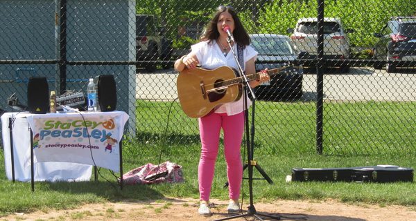 Walpole Library hosts in-person concert
