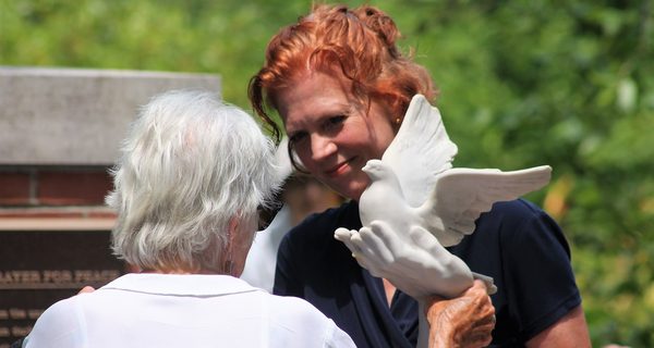 Peace Abbey honors peacemakers