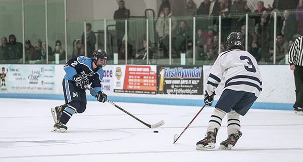 Mustangs rally by Warriors