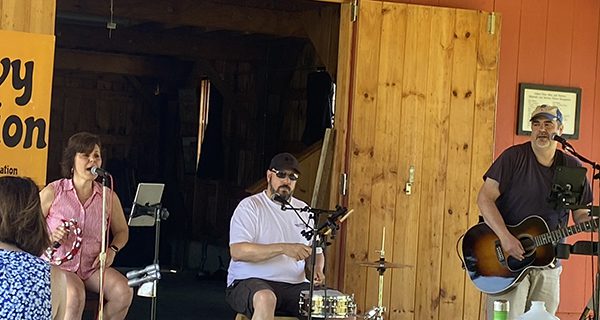 Adams Farm concert keeps it groovy