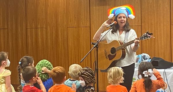 NFPL celebrates Halloween with Peasley concert