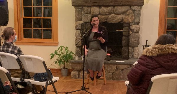 <strong>Poet Kennedy reads at Hale</strong>