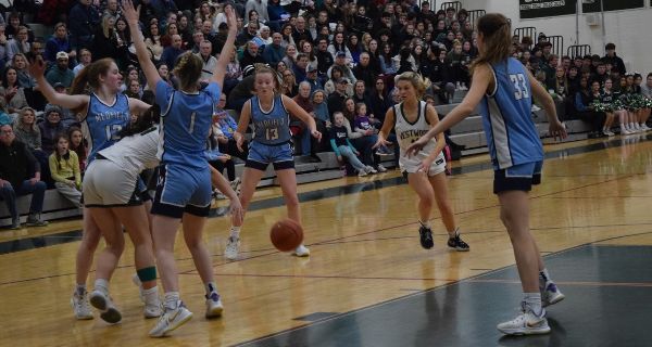 <strong>Warriors take tight victory in Westwood</strong>