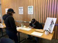 Masscribes moves hands through time