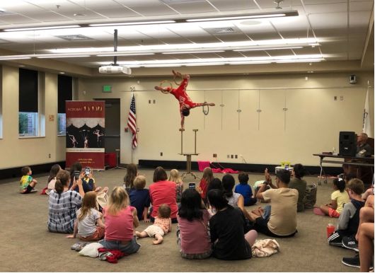 WPL learns about Chinese acrobatics 