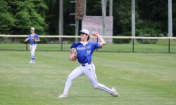 Raiders roar into the playoffs