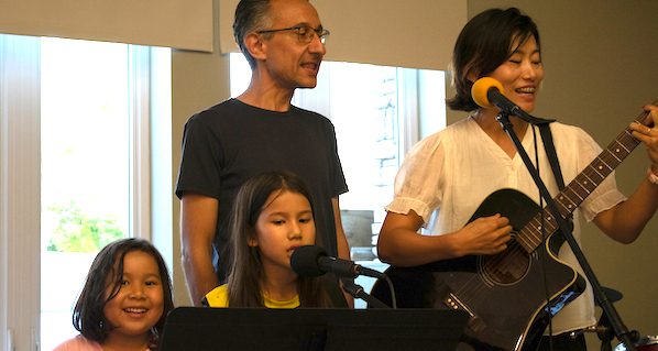 Plugged In hosts open mic night